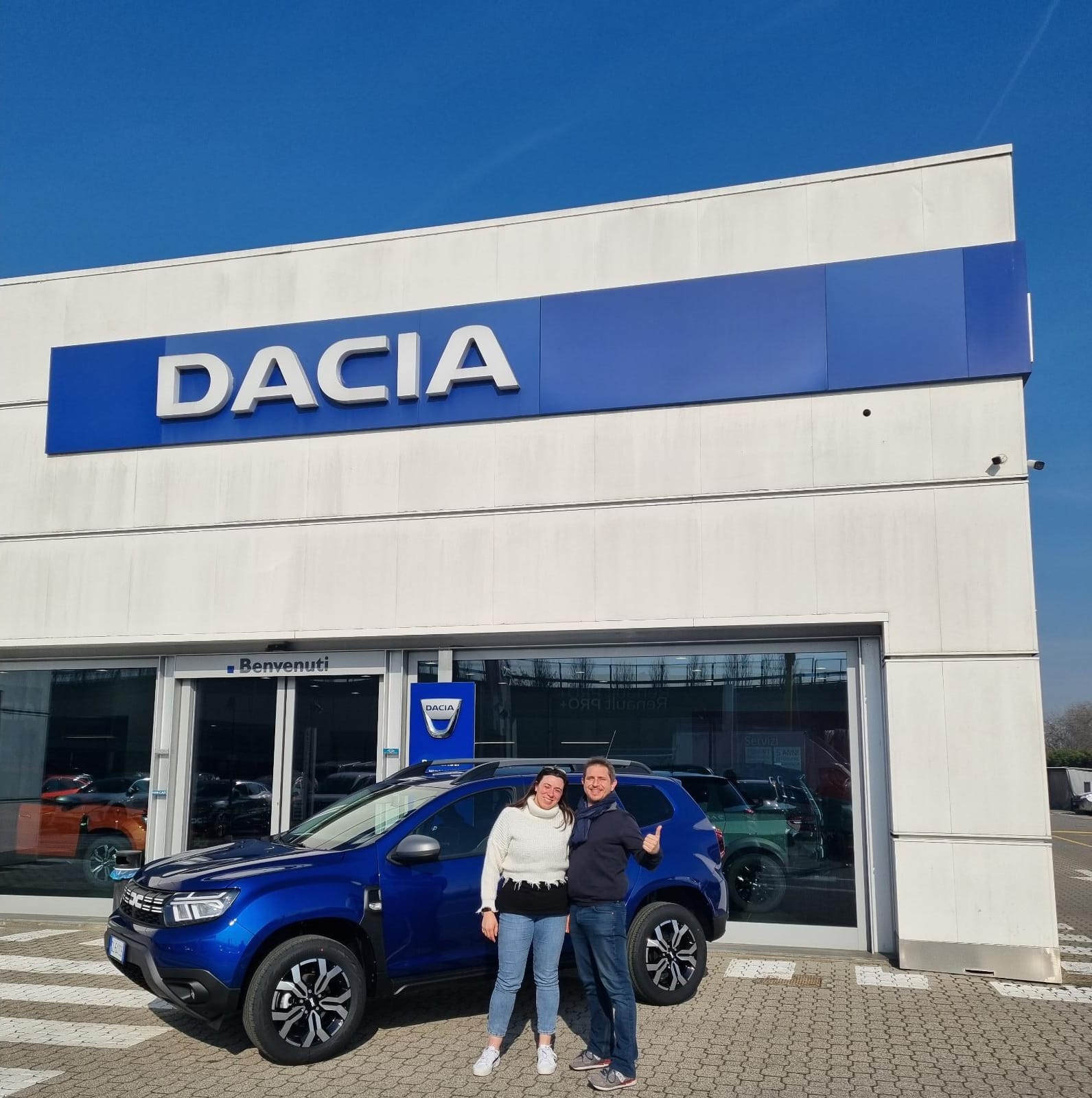 Ninicar SpA - Jessica ritira la sua nuovissima Dacia... | Facebook