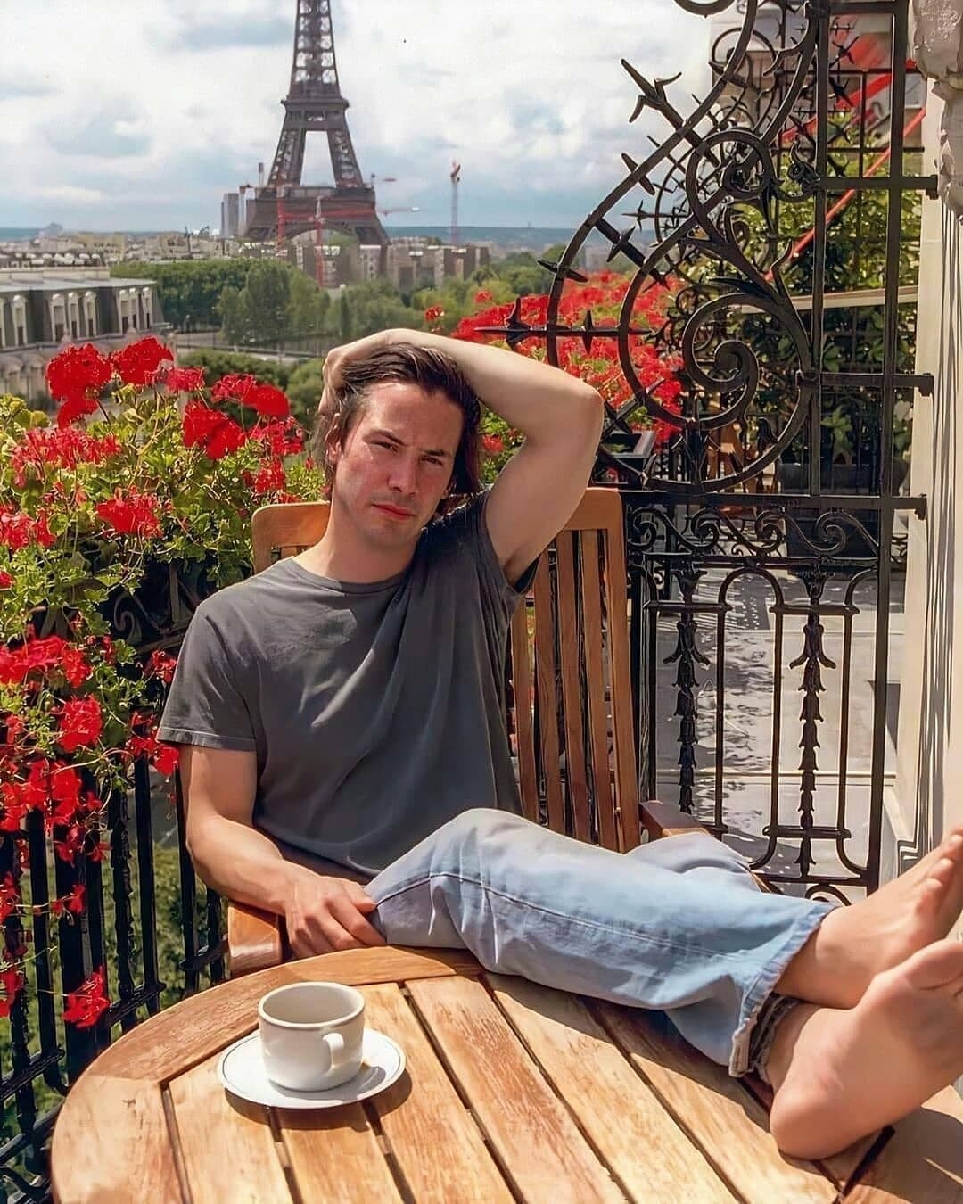 Beautiful Italy - Keanu Reeves 🖤 10 Most Handsome Men in...