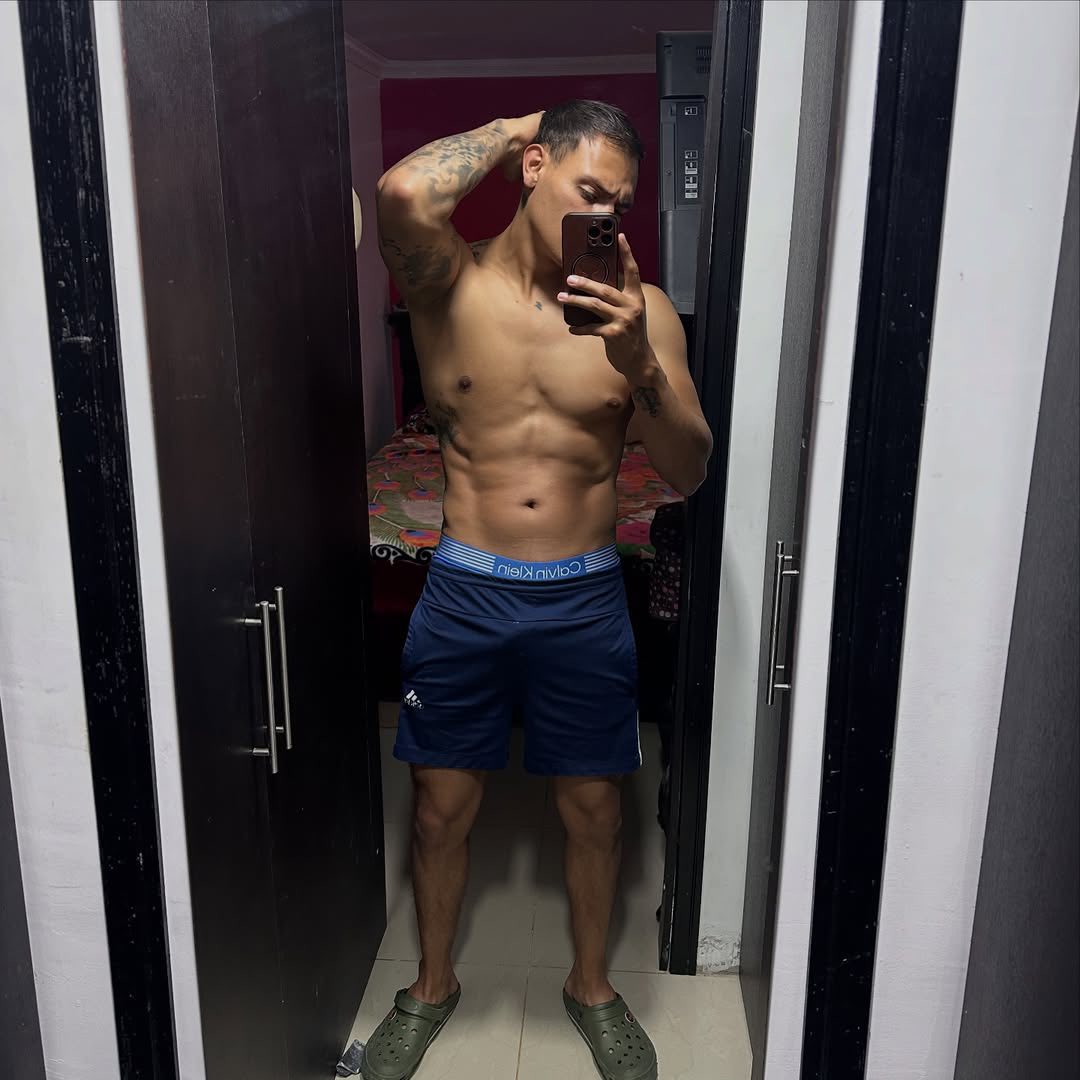 Alexander Leal