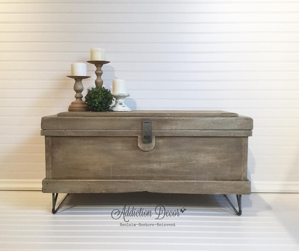 Wooden carpenters tool box. 20x9x 7 deep interior of box