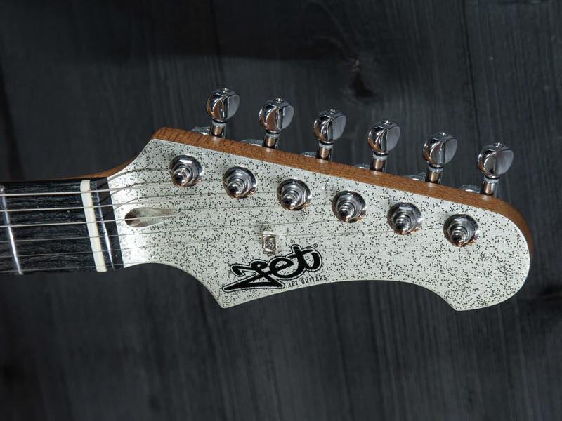 Jet Guitars Club | Una pregunta, qué pickguard le queda a la Jet js400 ...
