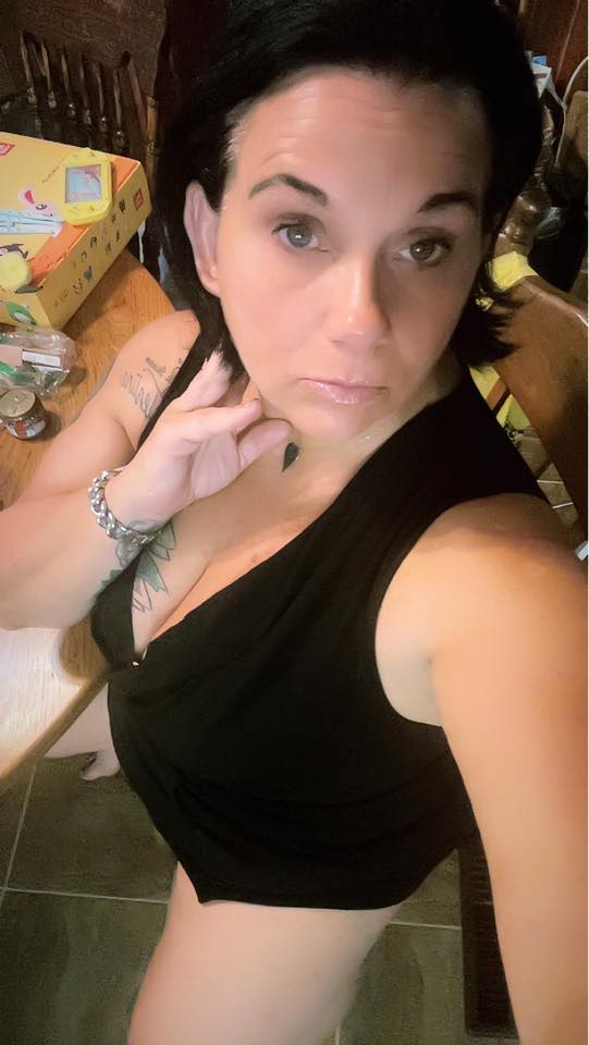 Jacqueline V Valentine