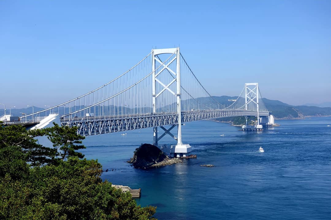 Kvjy - The Great Naruto Bridge (なると大橋, Naruto Ōhashi) is a... | Facebook