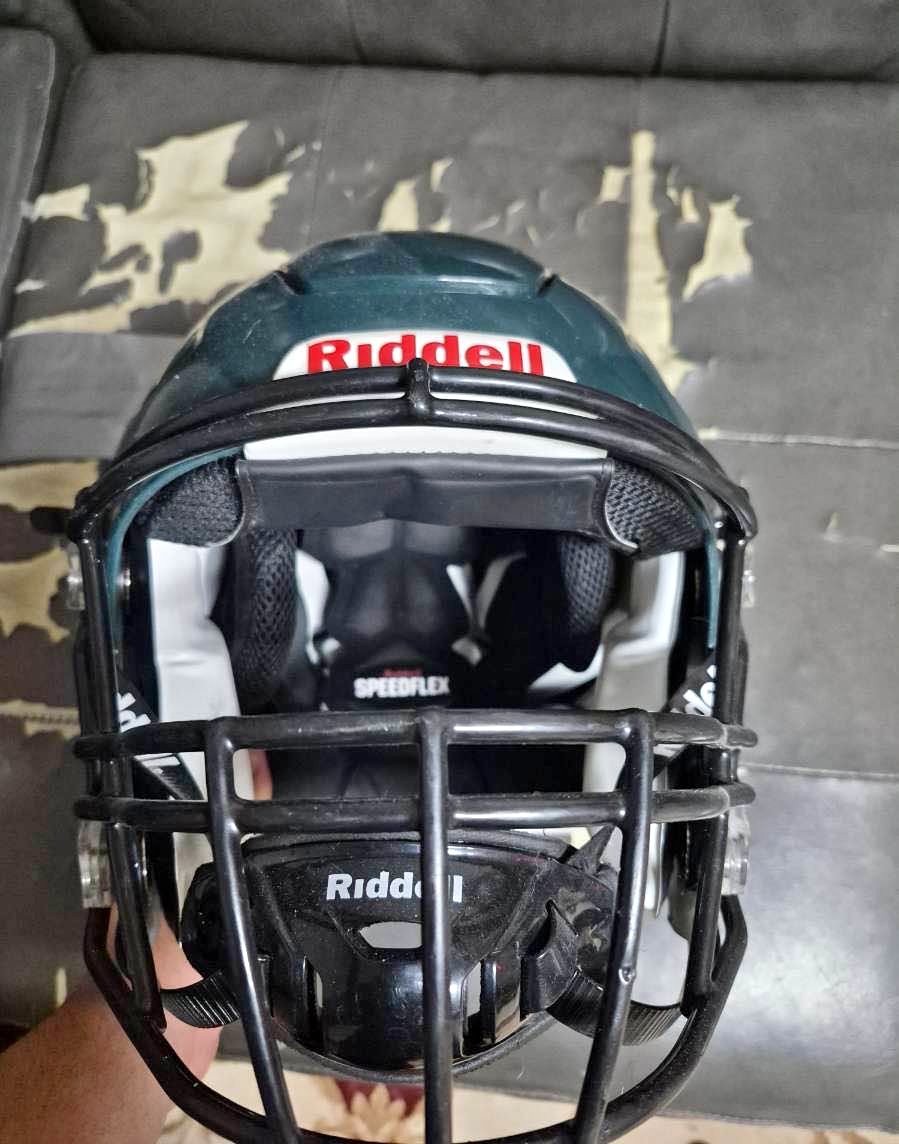 balzac football helmet SPIDER BURNS AXIOM  B.A. Masks InSite Smart Helmet Technology* Expanded Flex System Frontal Protection System Factory Arkansas Rasorbacks College Football Collectible
