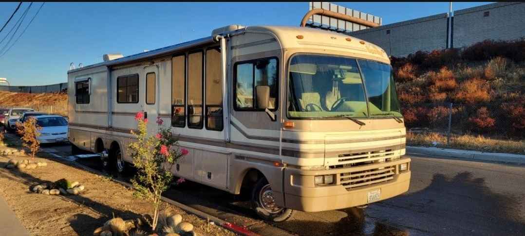 1996 Fleetwood Bounder - RVs & Campers - Fresno, California | Facebook ...