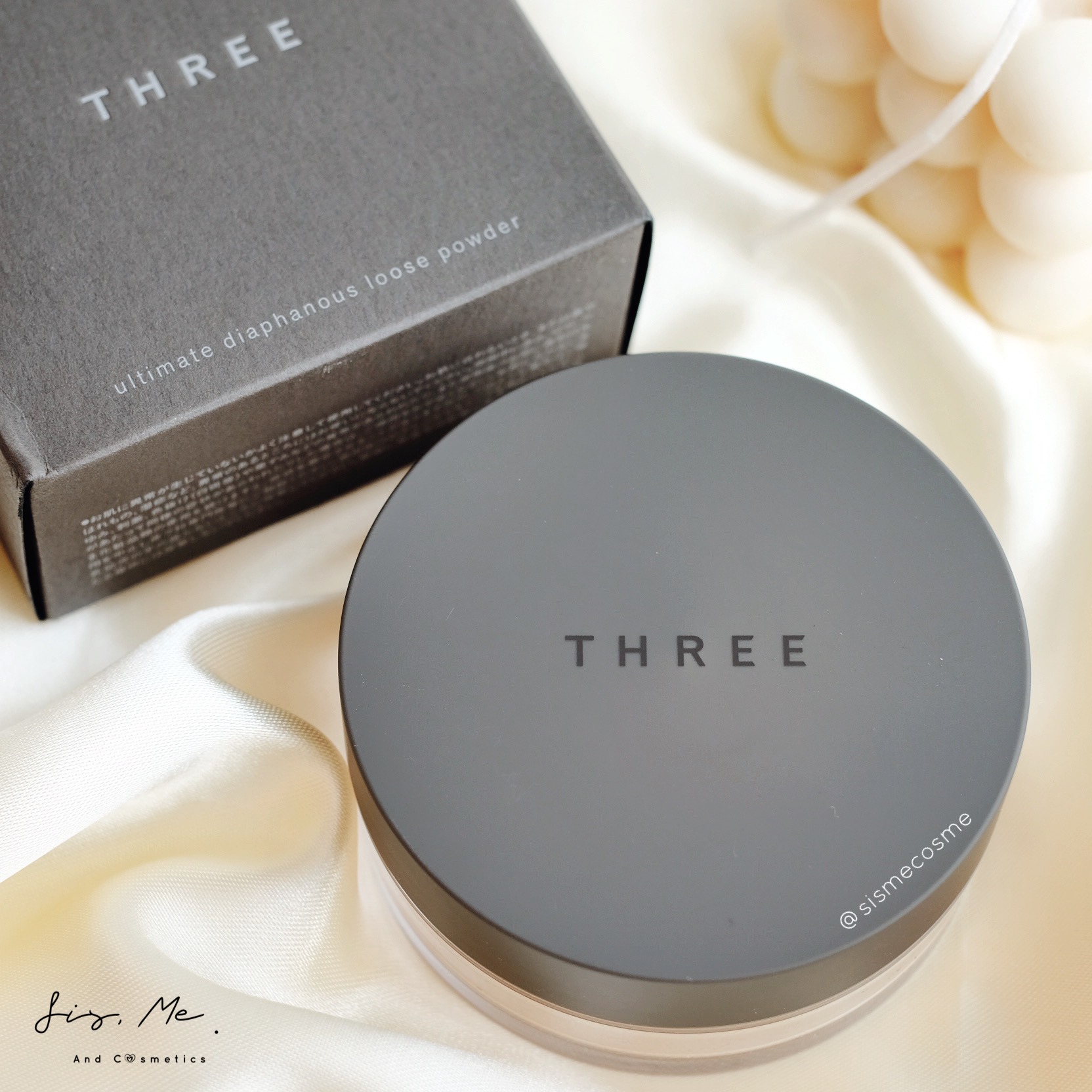 sismecosme - THREE Ultimate Diaphanous Loose Powder ขนาด...