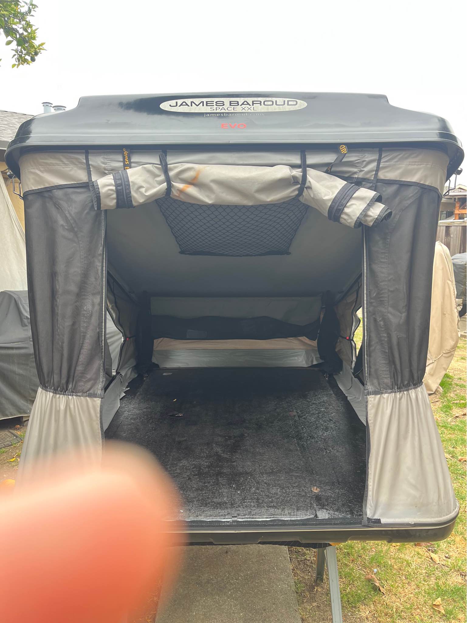 James Baroud Space XXL EVO Rooftop Tent - Great condition
