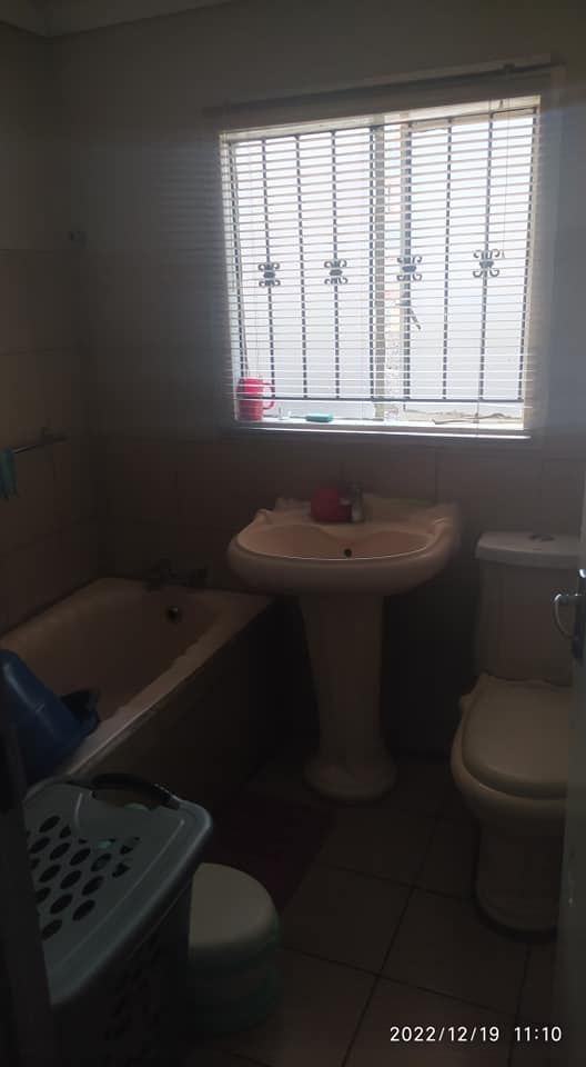 3 bedrooms house, Rental Emndeni Ext2 - Property Rentals - Soweto ...