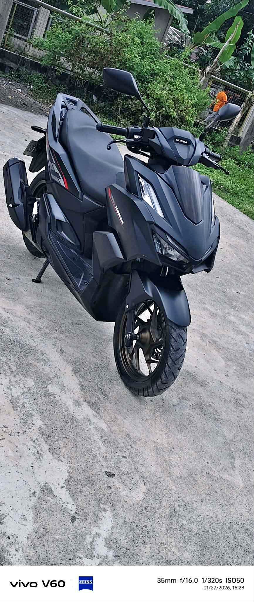 Fsale.. Honda Click 160 keyless V3 2024 model aquired 2025 13k odo ...