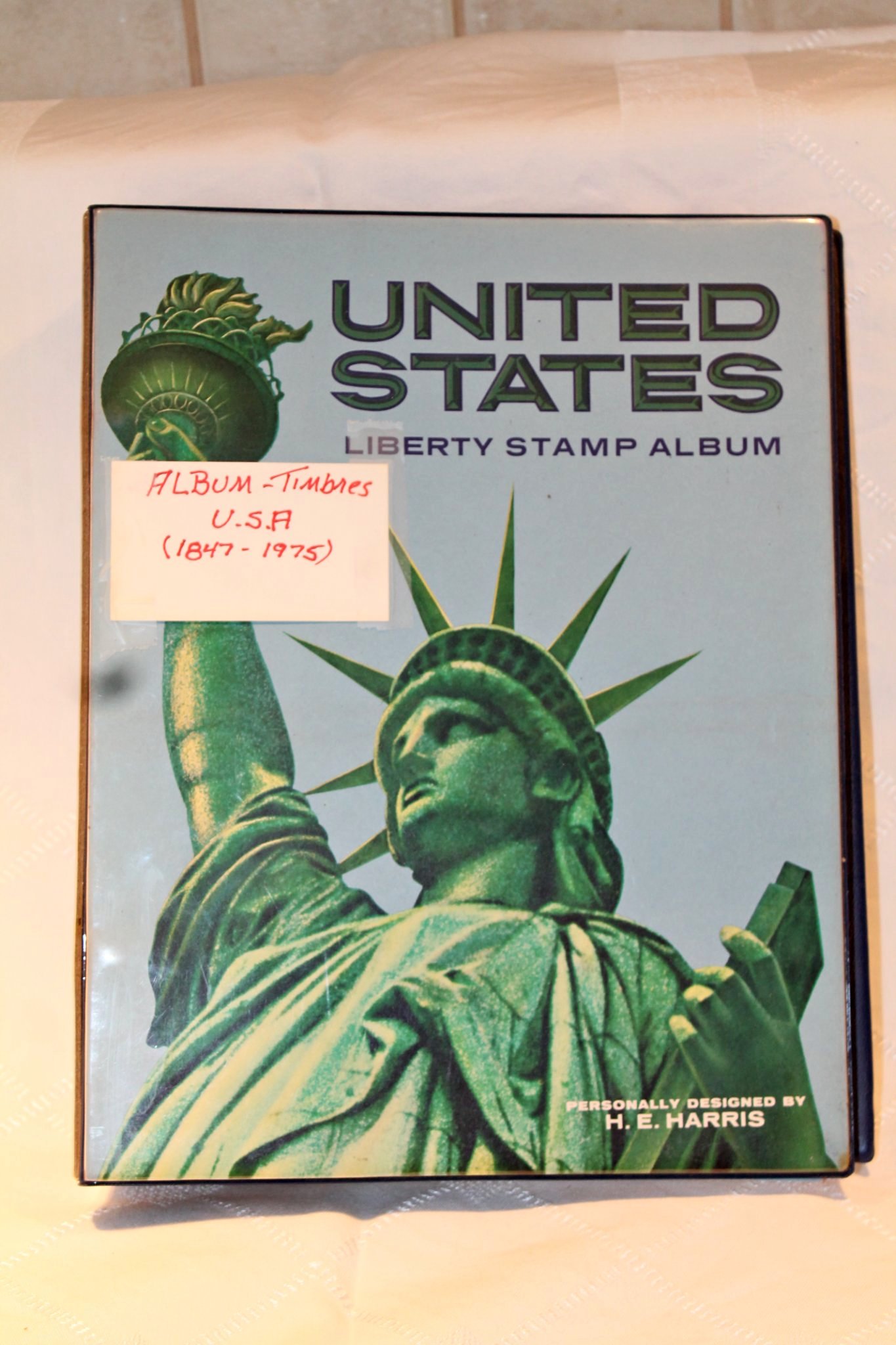 É.-U. 50 différents timbres sur timbres et impression ensemble (timbres pour collectionneurs