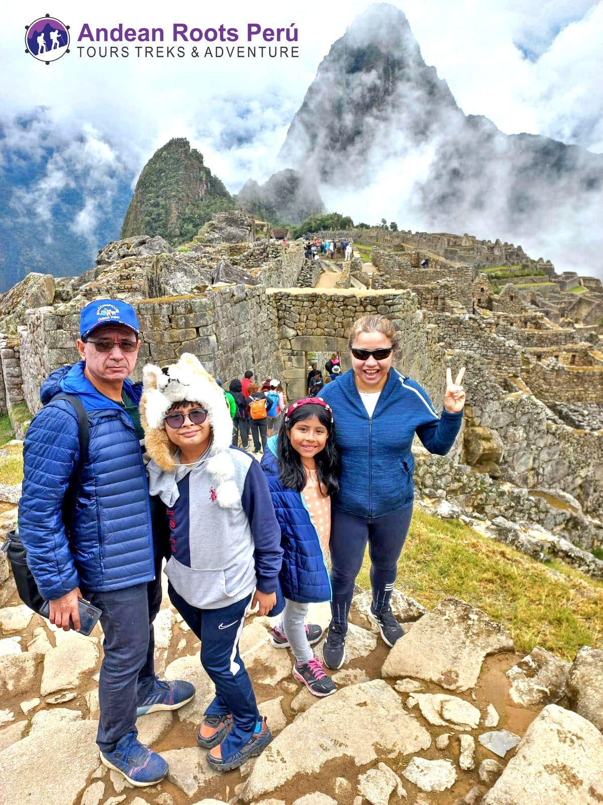🤔 Si busca unas divertidas vacaciones... - Andean Roots Perú | Facebook