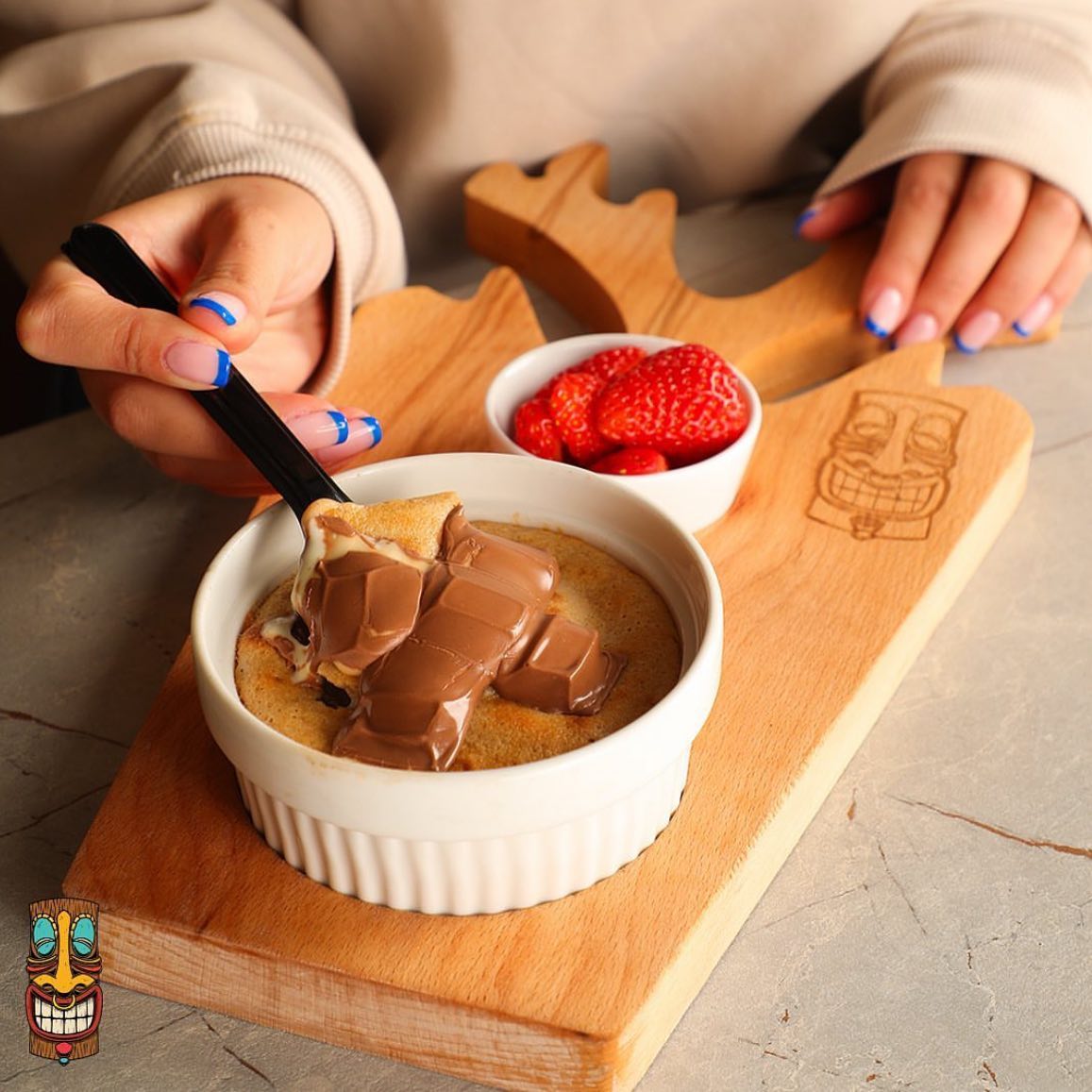 Stickytiki_uae