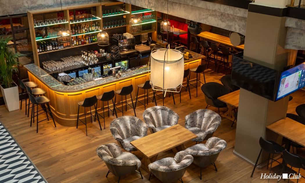holiday-club-viihtyis-ja-trendik-s-ravintola-tarjoaa-makunautintoja