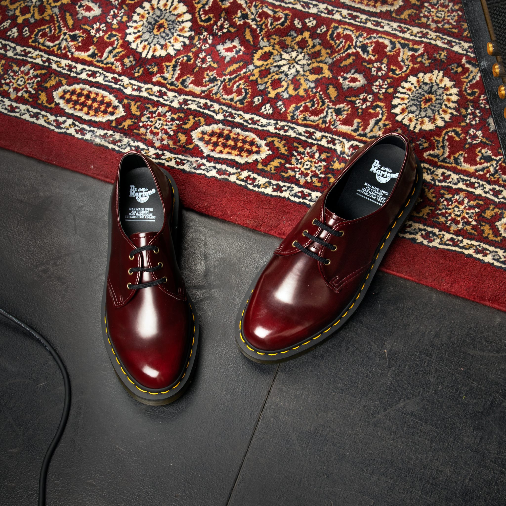 Dr.Martens AirWair Japan - 動物性の素材を一切使用していない 