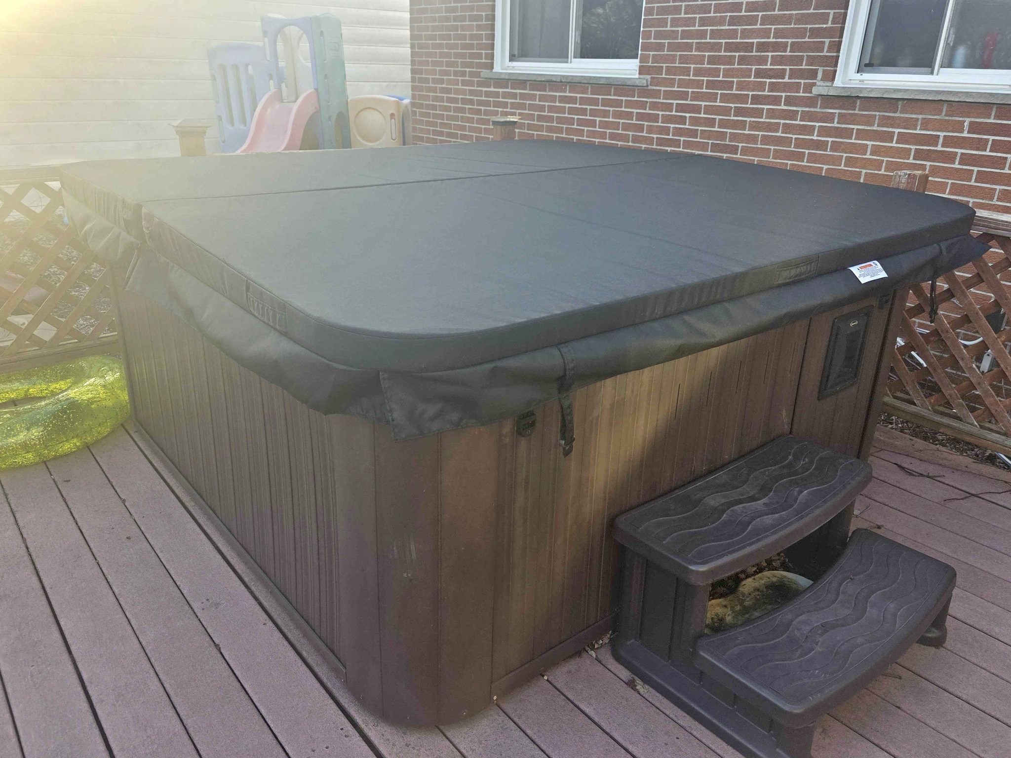 Used Hot Tub Covernull