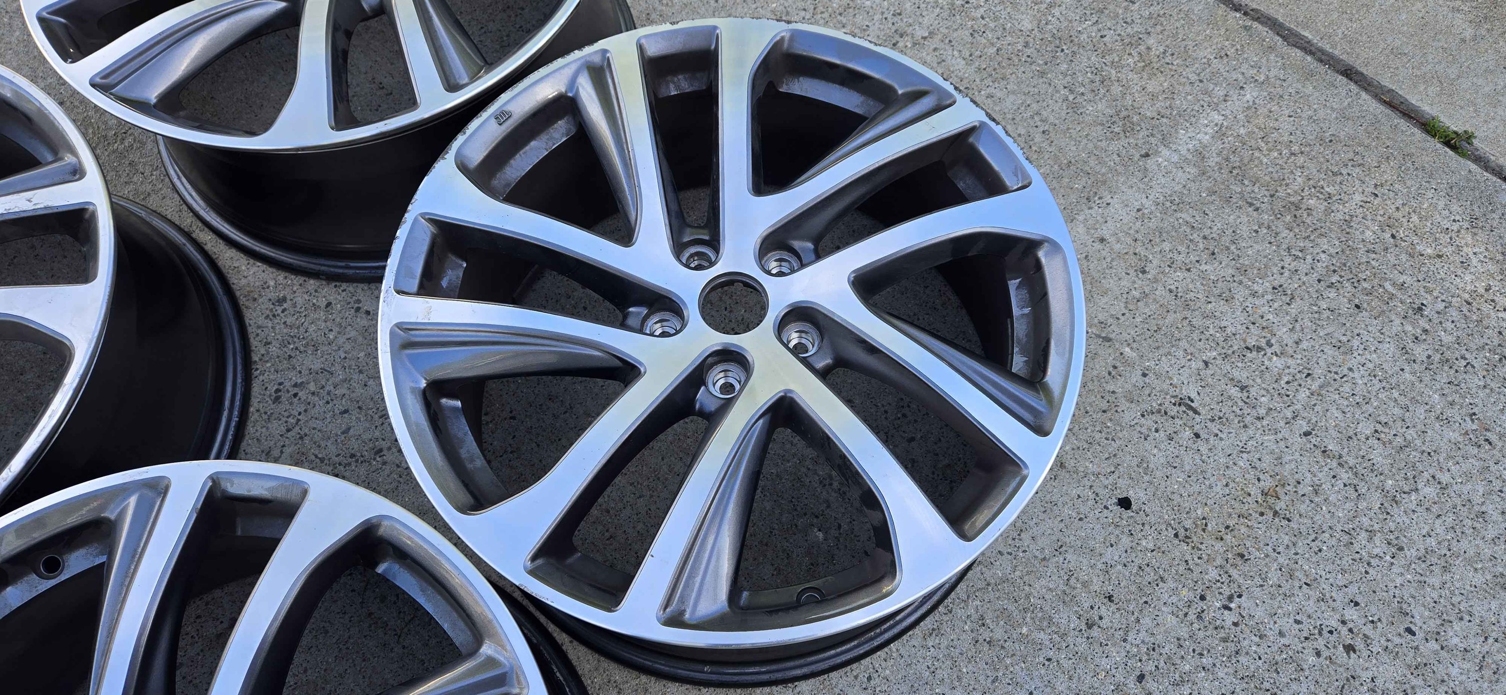 19 inch oem infinity or nissan wheels, 5x114.3mm - Car Wheels, Tires ...