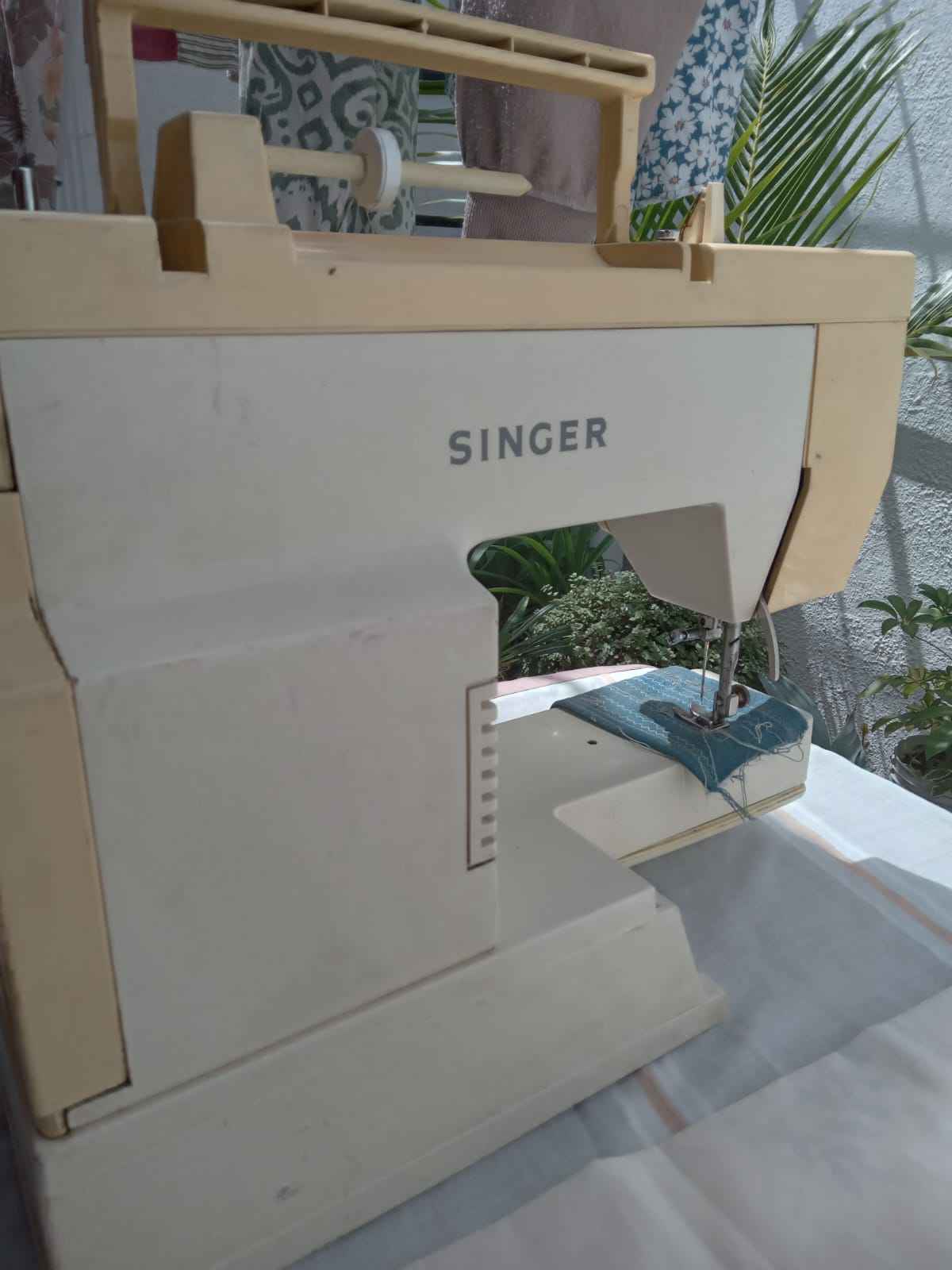 Maquin de singer color hueso - Sewing - Guadalajara, Jalisco | Facebook ...