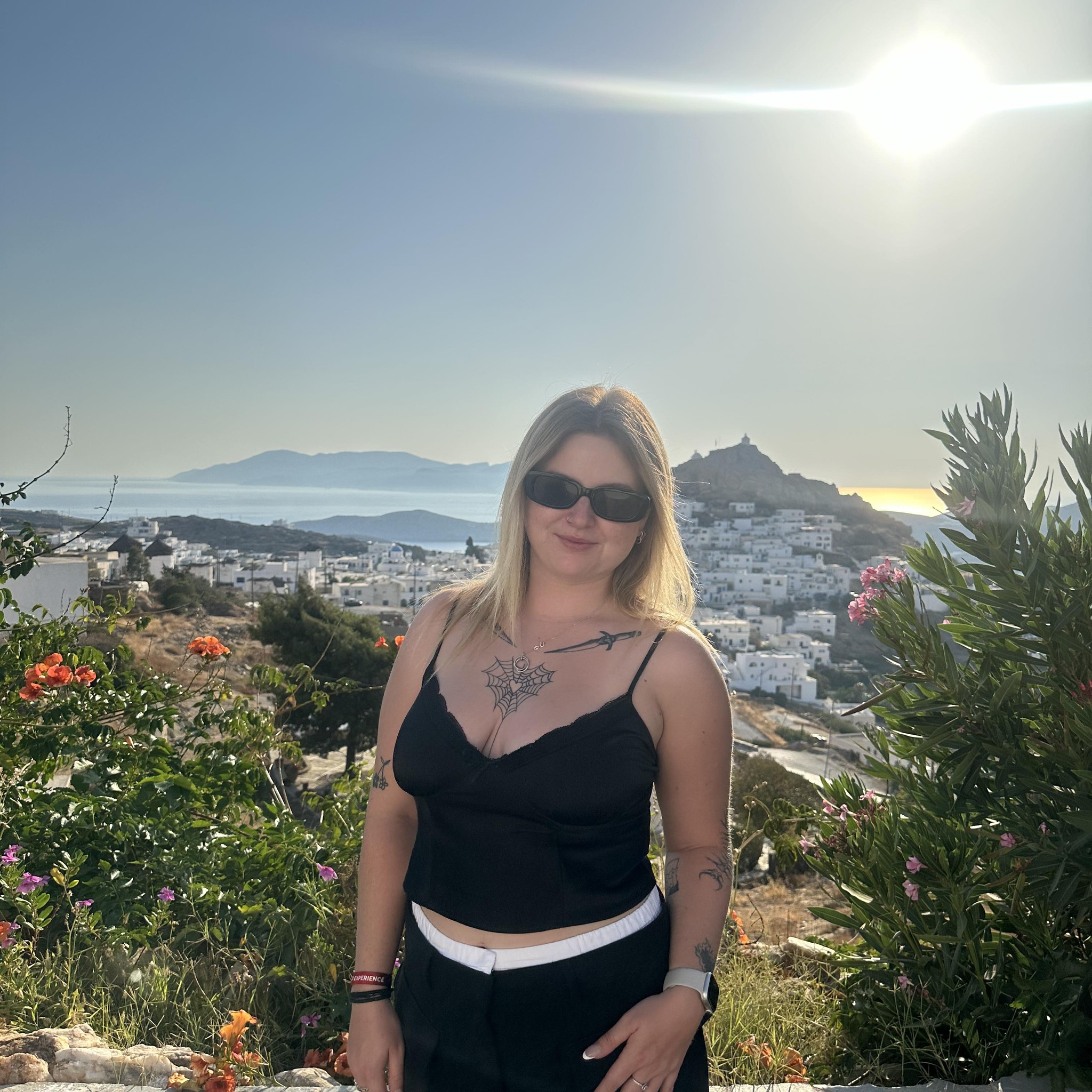 Treynae - i’ve changed my hair 3 times since my last profile pic ...