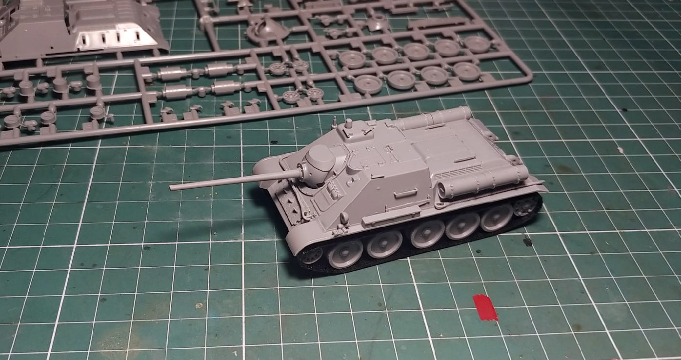 Casa modelo Zvezda com telhado de palha, escala 1/72, 8532, modelagem