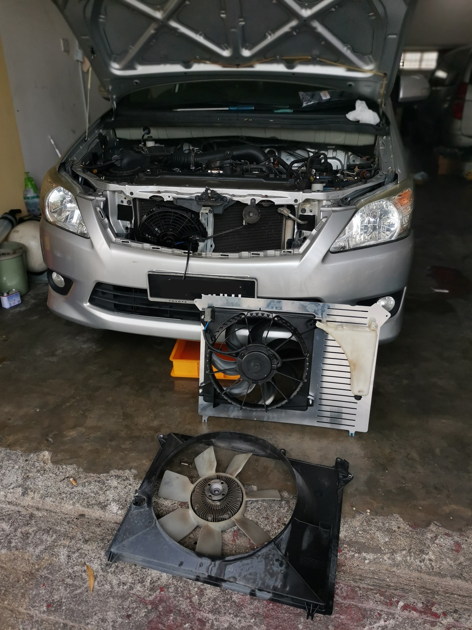 SRT Auto Garage - Toyota innova Clutch Fan To Electric Fan... | Facebook