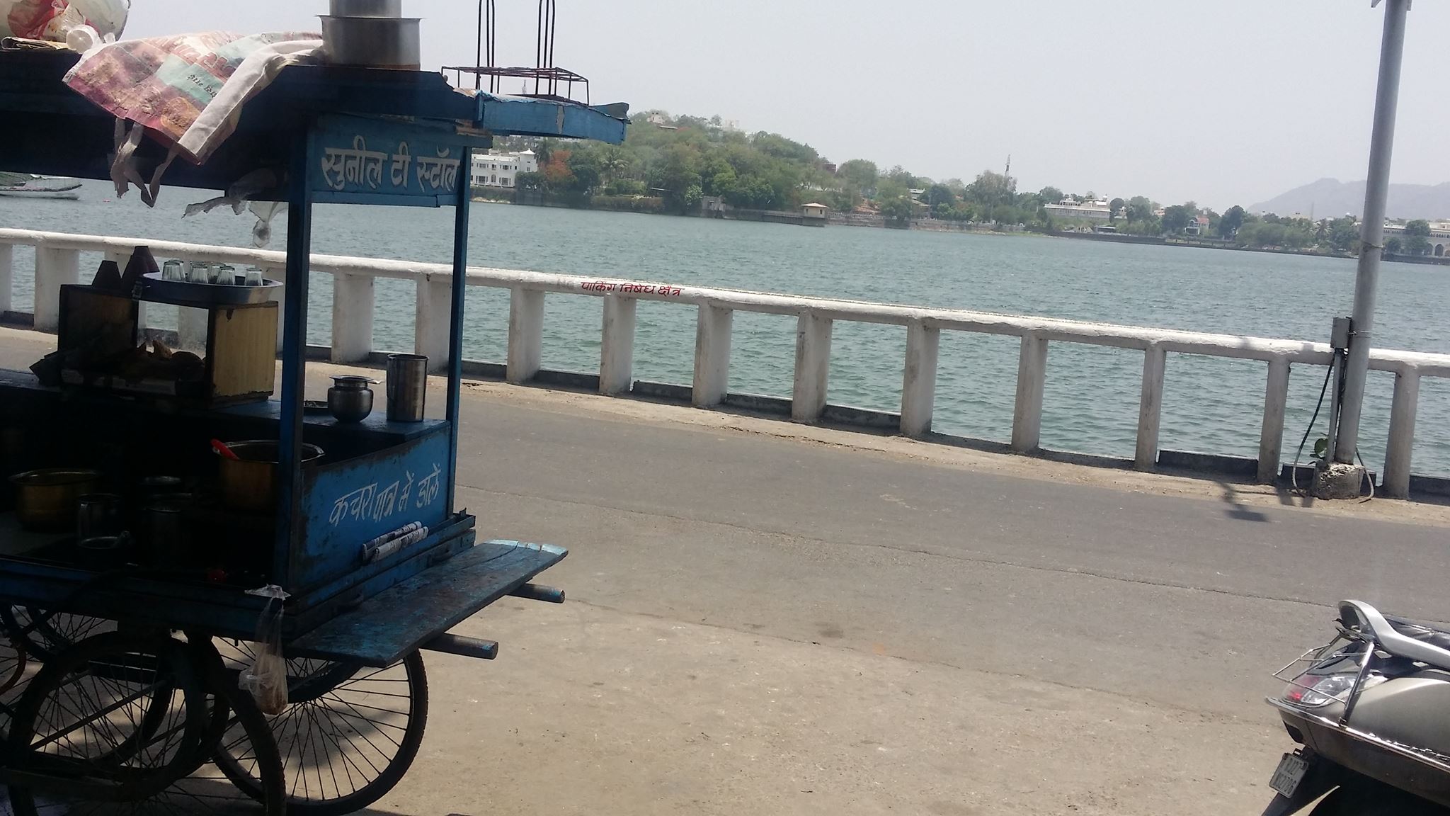 Sunil tea stall Fatehsagar lake