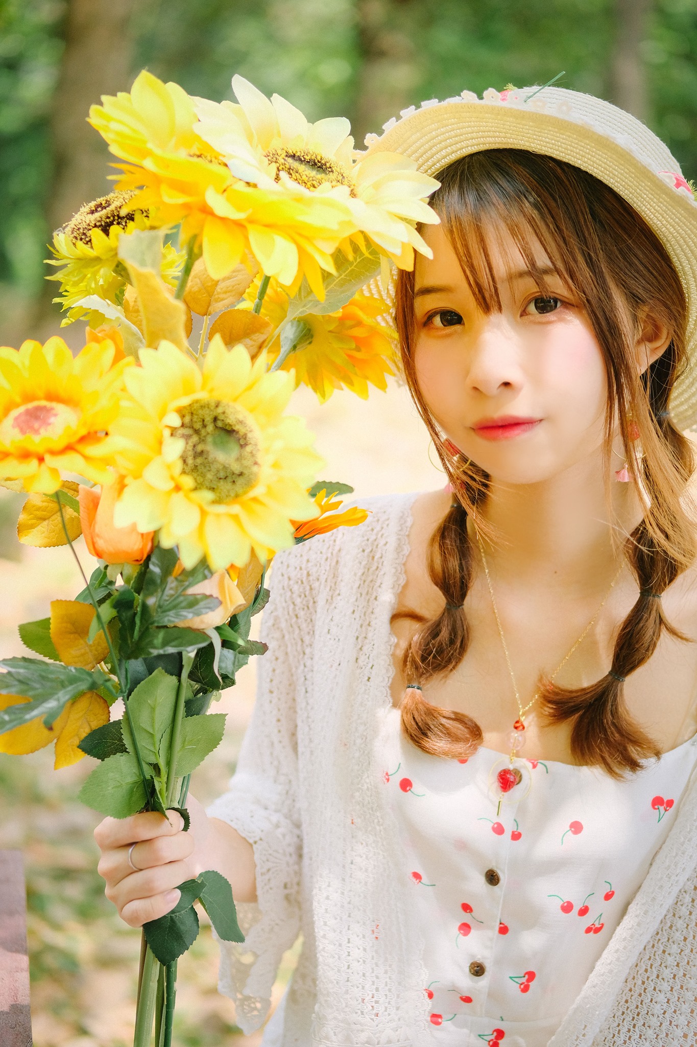 向日葵女孩出现啦!!! 不知道大家喜不喜欢呢?! Here comes the