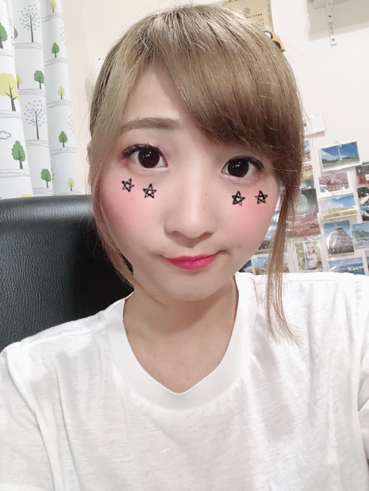 Raby 瑞比 - 21:10 開傳說啦～～ 雖說 傳說對決初吻找我今天來... | Facebook