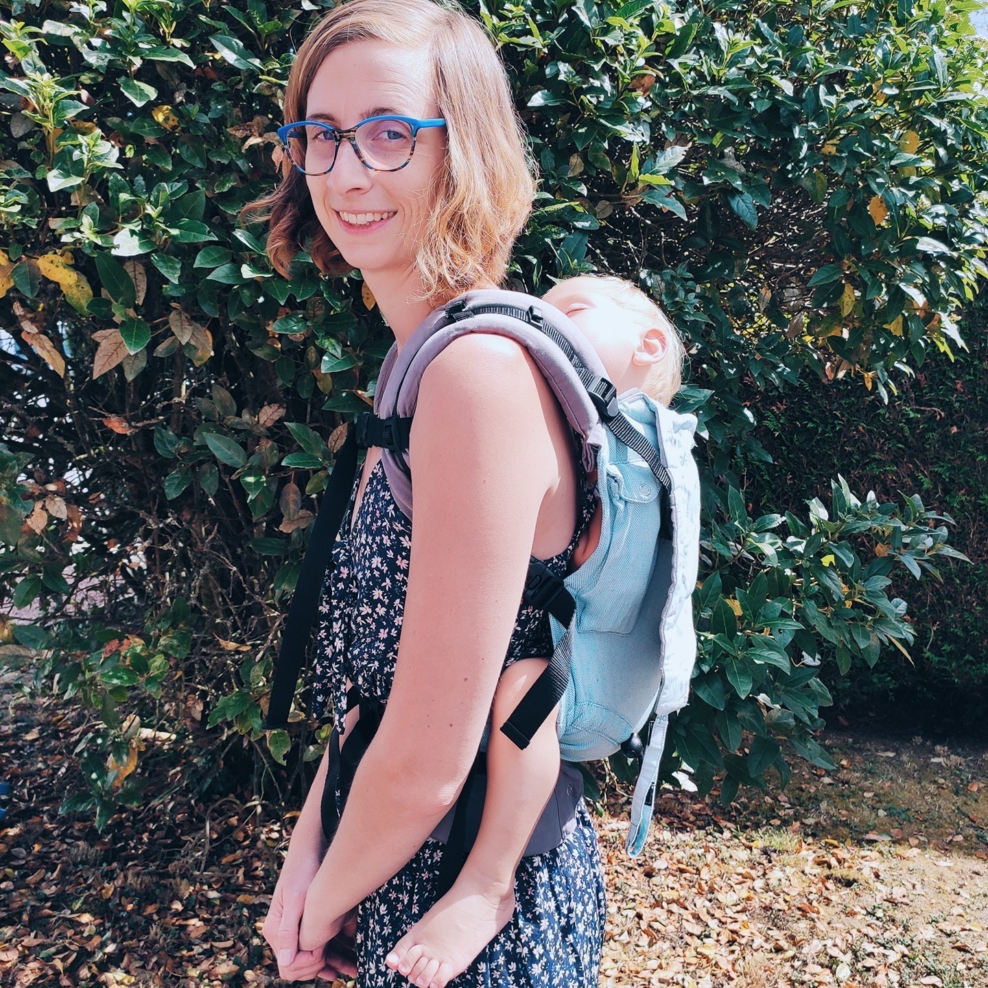 Keep Them Close Comment Porter Haut En Porte Bebe S Il Y A Bien Un Moyen De Portage Avec Lequel C Est Difficile De Porter Haut Dans Le Dos C Est Indeniablement Le Porte Bebe