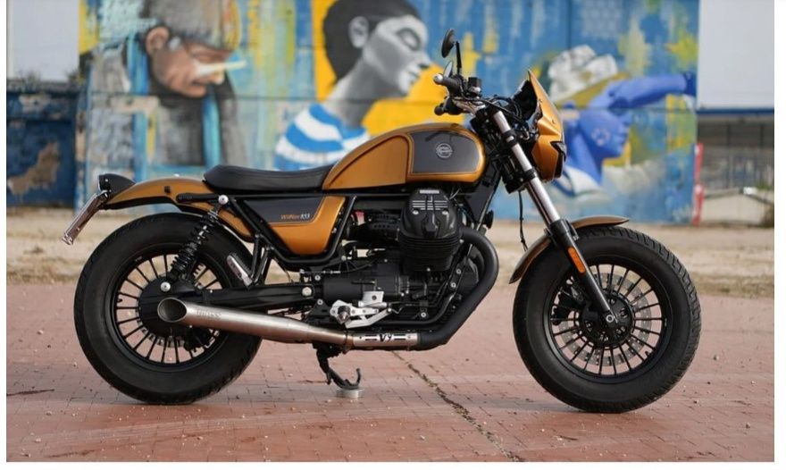 Guzzi City Rinasce sul Lago: La Moto Senza Tempo Attira VIP e Appassionati