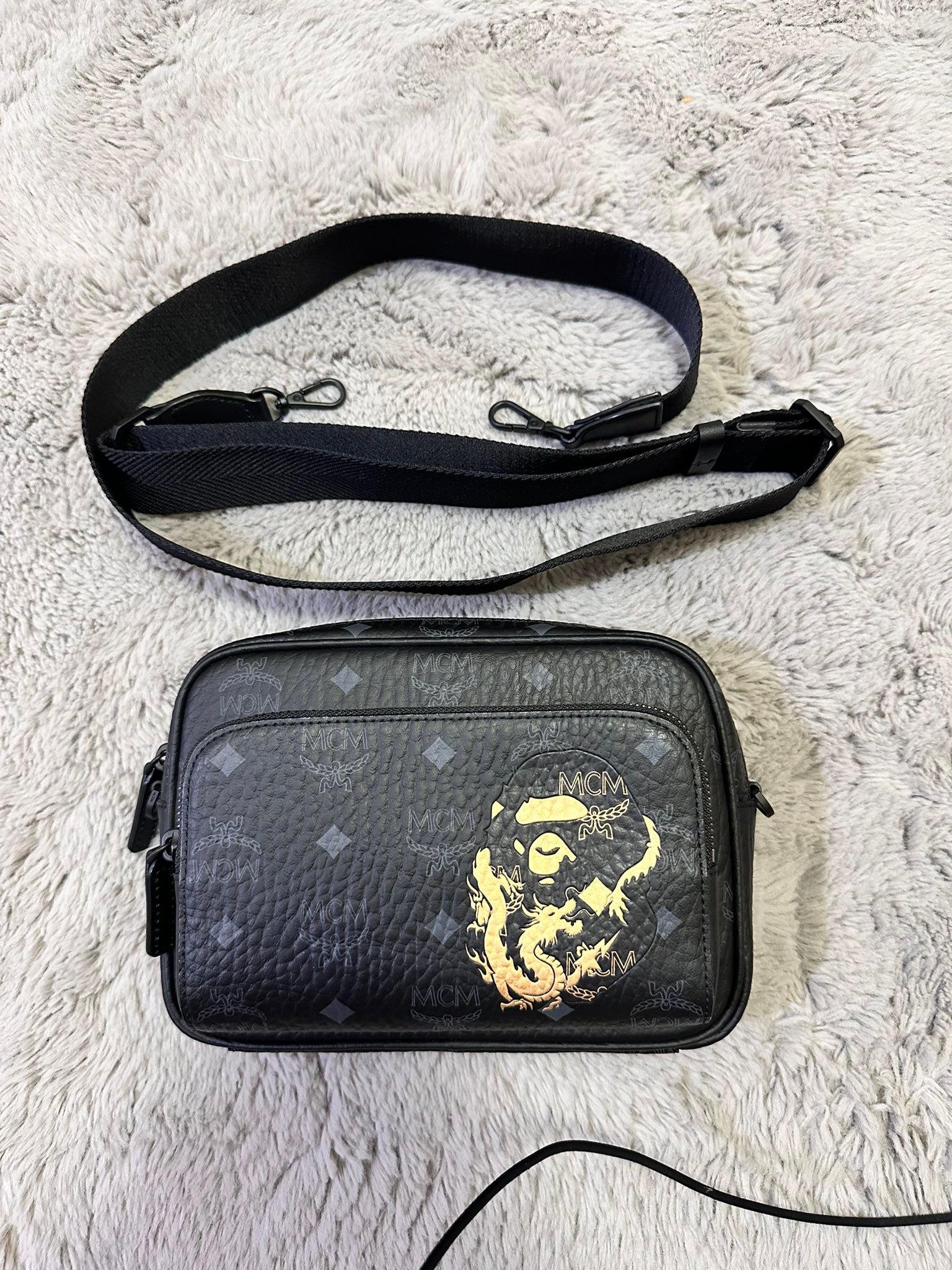 BABY LISA ABC CAMO TOTE BAG price 1260000MMK BABY LISA ABC CAMO 