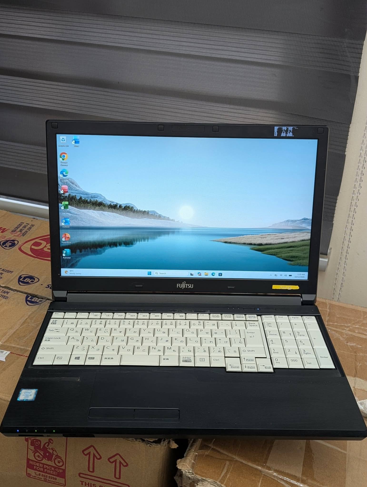 FUJITSU U9310 - ULTRA SLIM - i5 10TH GEN - 8/256GB NVME - UP TO 91