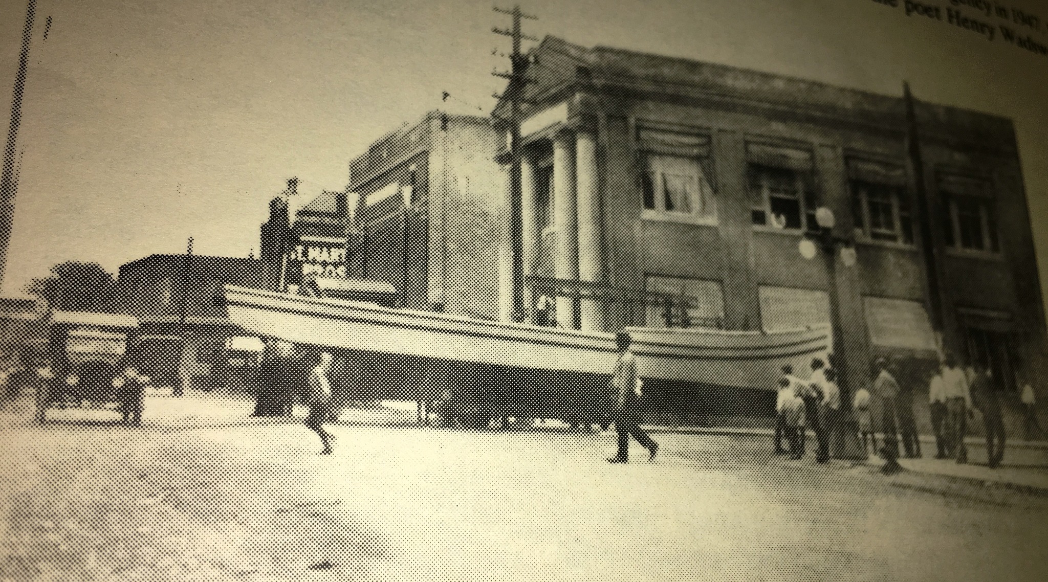 Bayou - Claudio Bergeron's boat, the REMLAP, is moved across Main ...
