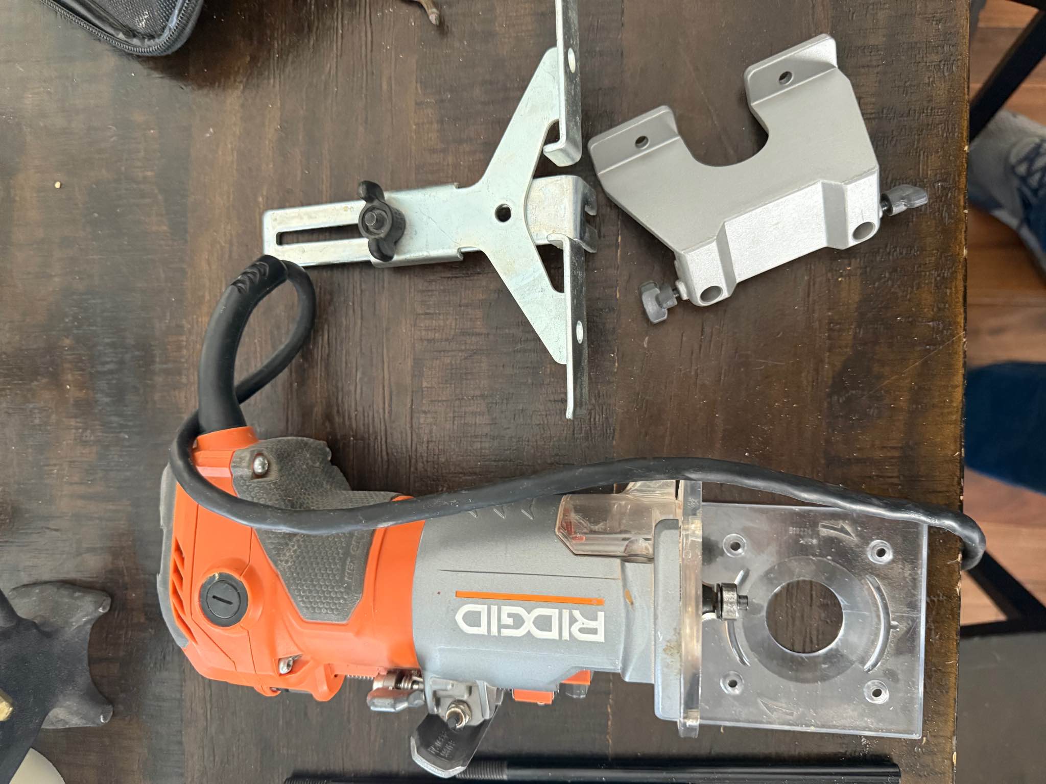 Rigid handheld router R2401/edge guides - Routers - Traverse City ...
