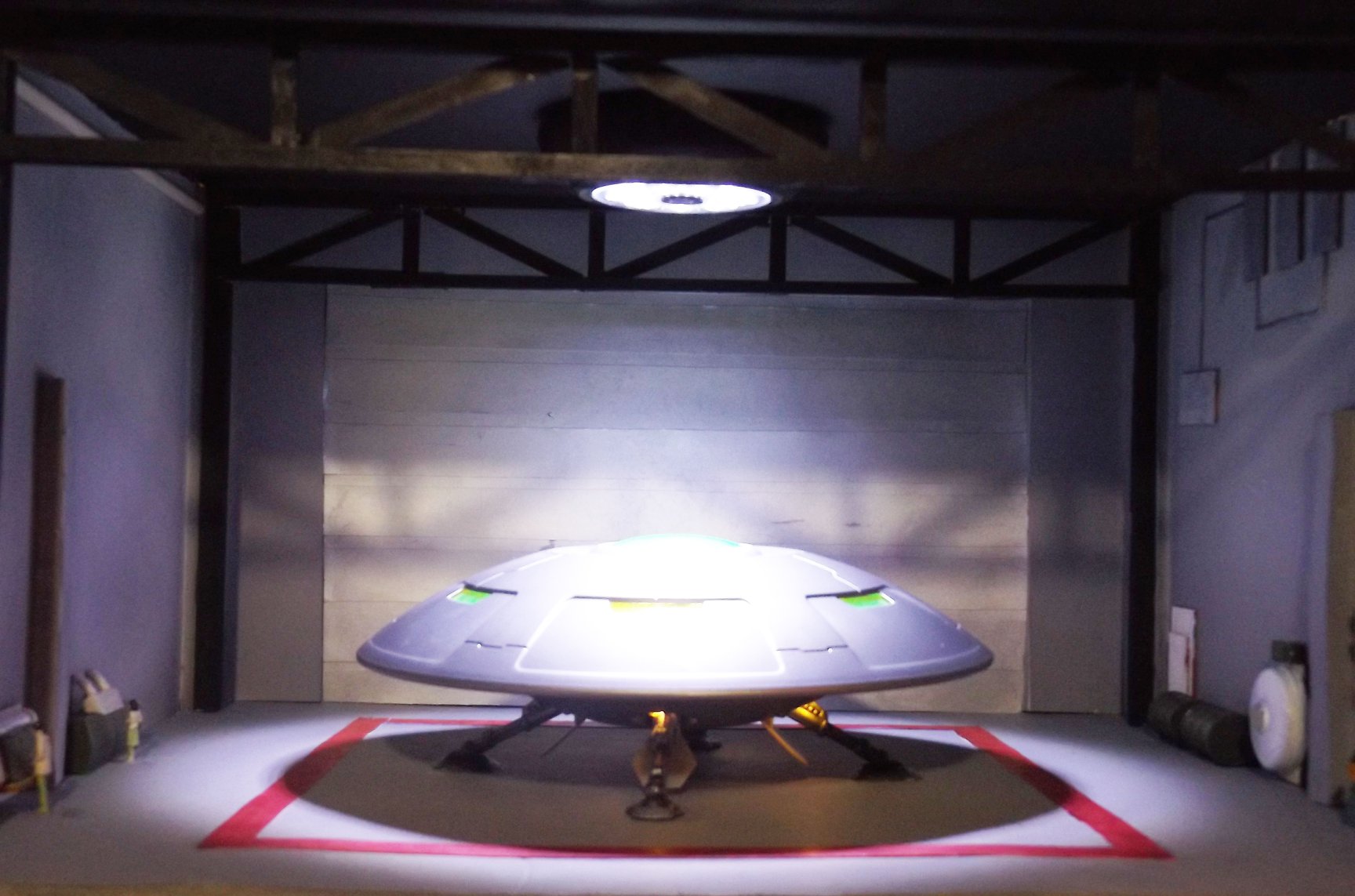 1/48 Testors Area S4 UFO completed