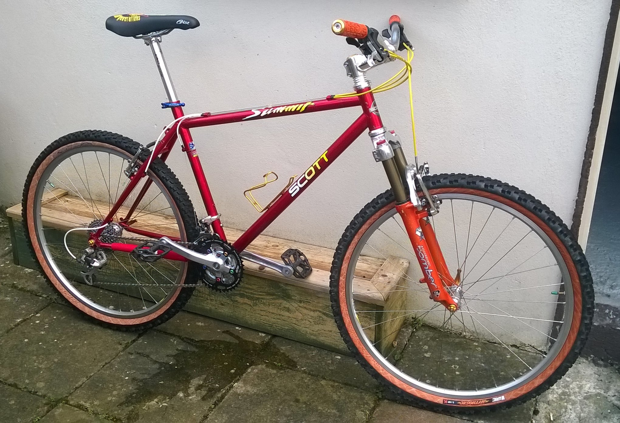 Here is my vintage 1995 Scott Team Racing that I have been working