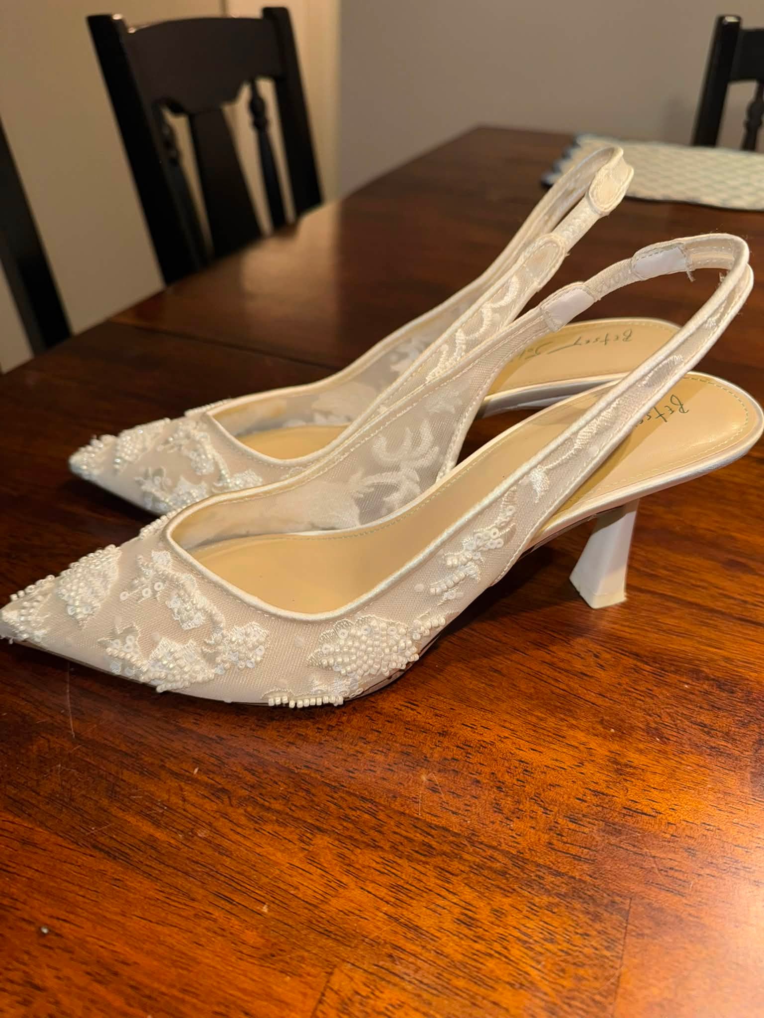 jaycin metallic embossed jewel embellished asymmetrical dress sandals Only worn once for grad pics! $60 OBO Size:3XLarge Product Description Strappy Sandal Fall2023 Dress to impress outfit