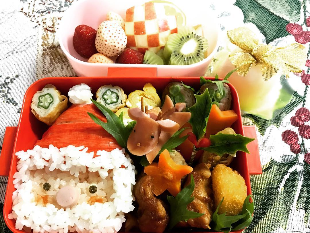 娘のお弁当デー 12月のお弁当 サンタ弁当 娘弁当 キャラ弁 美 空間style Lotus 整理収納 掃除 家事代行サービス Facebook