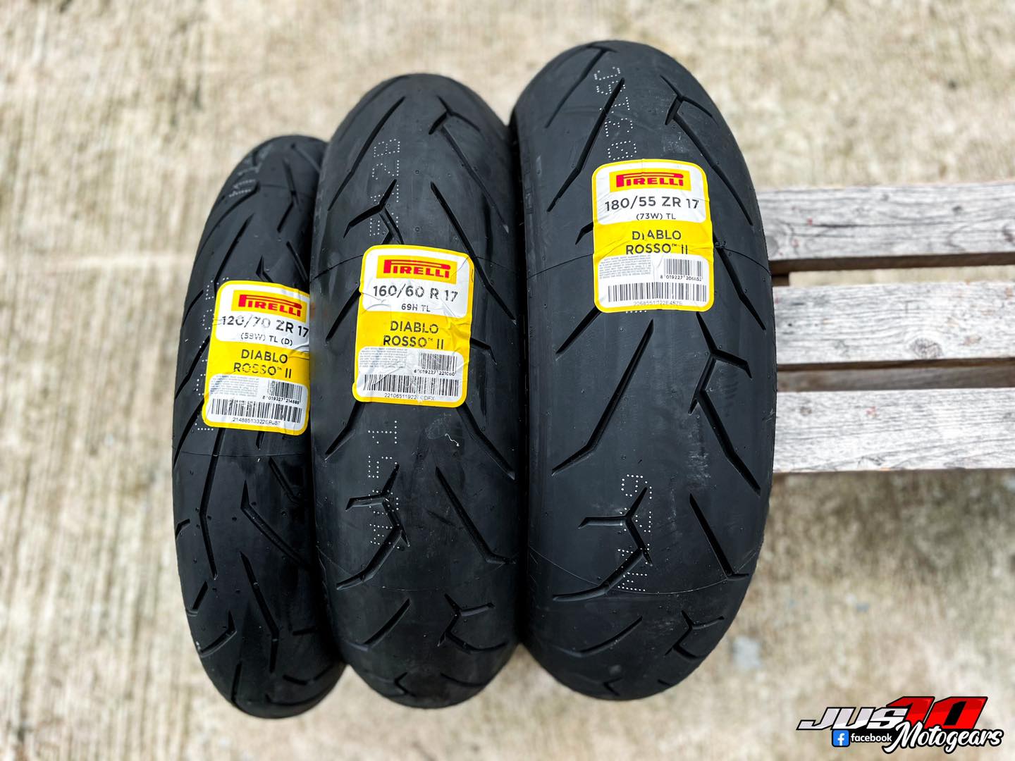 Pirelli Diablo Rosso4. Diablo Rosso Corsa 2 190. 55 17 200. 55 17 