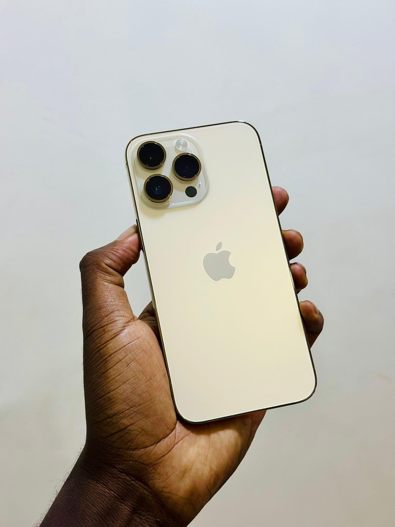 Iphone 14 pro 256gb 77% battery 0888198748 | MWK2,250,000.00 
