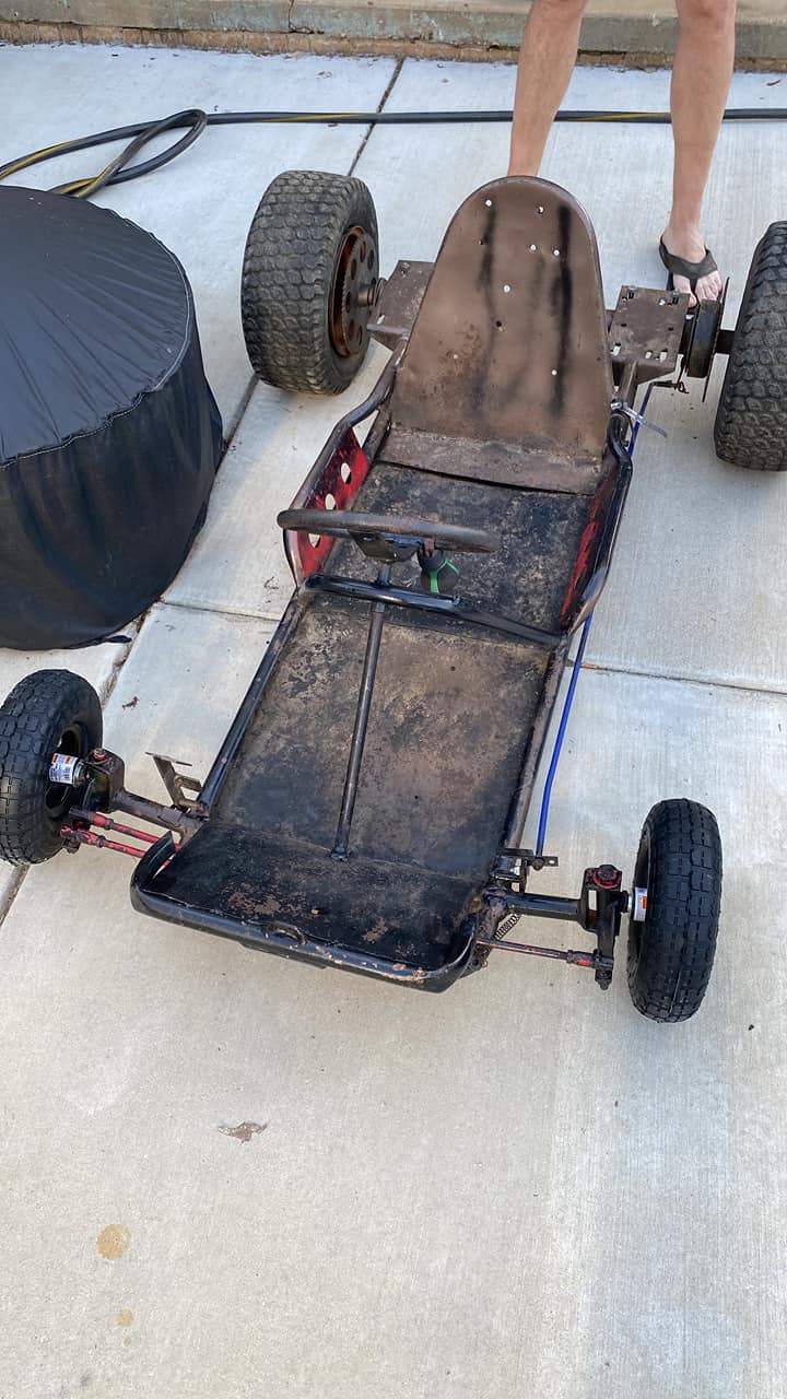 got this vintage looking go kart, does anybody know anything about it?