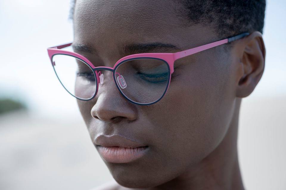 Optic Nerve - The elongated eye rims and the butterfly top...