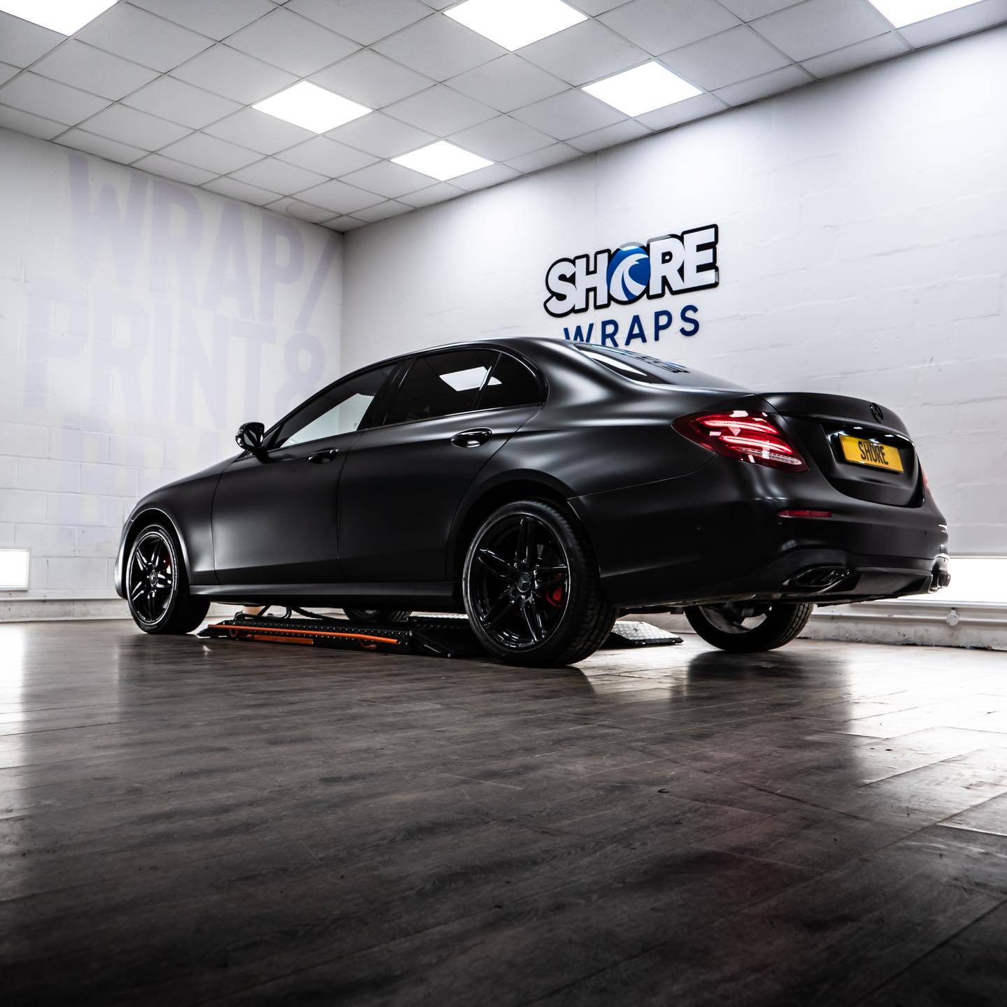 Shore Wraps - 🖤 Wet Satin Black E Class 🖤 Full external...