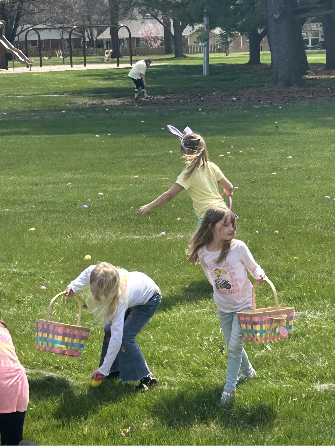 Oak Creek Terrace Annual Community Easter Egg Hunt