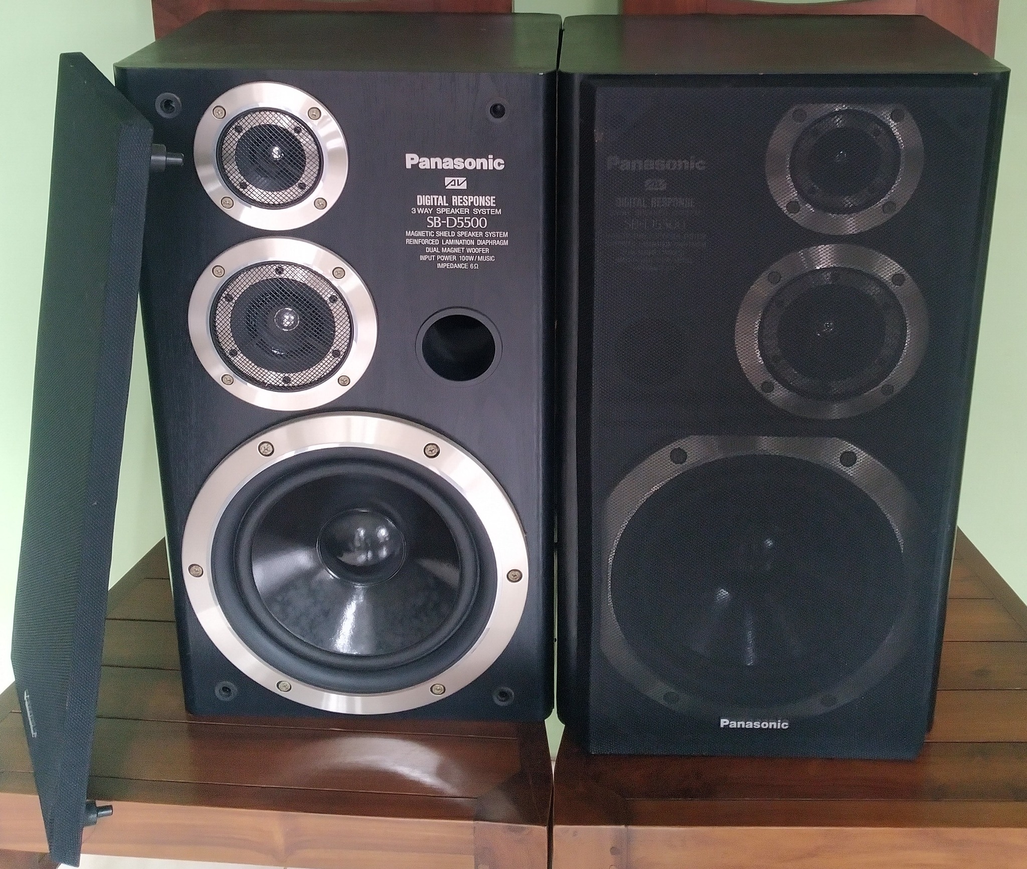 🔥 **FOR SALE – Panasonic SB-D5500 Digital Response 3-Way Speaker