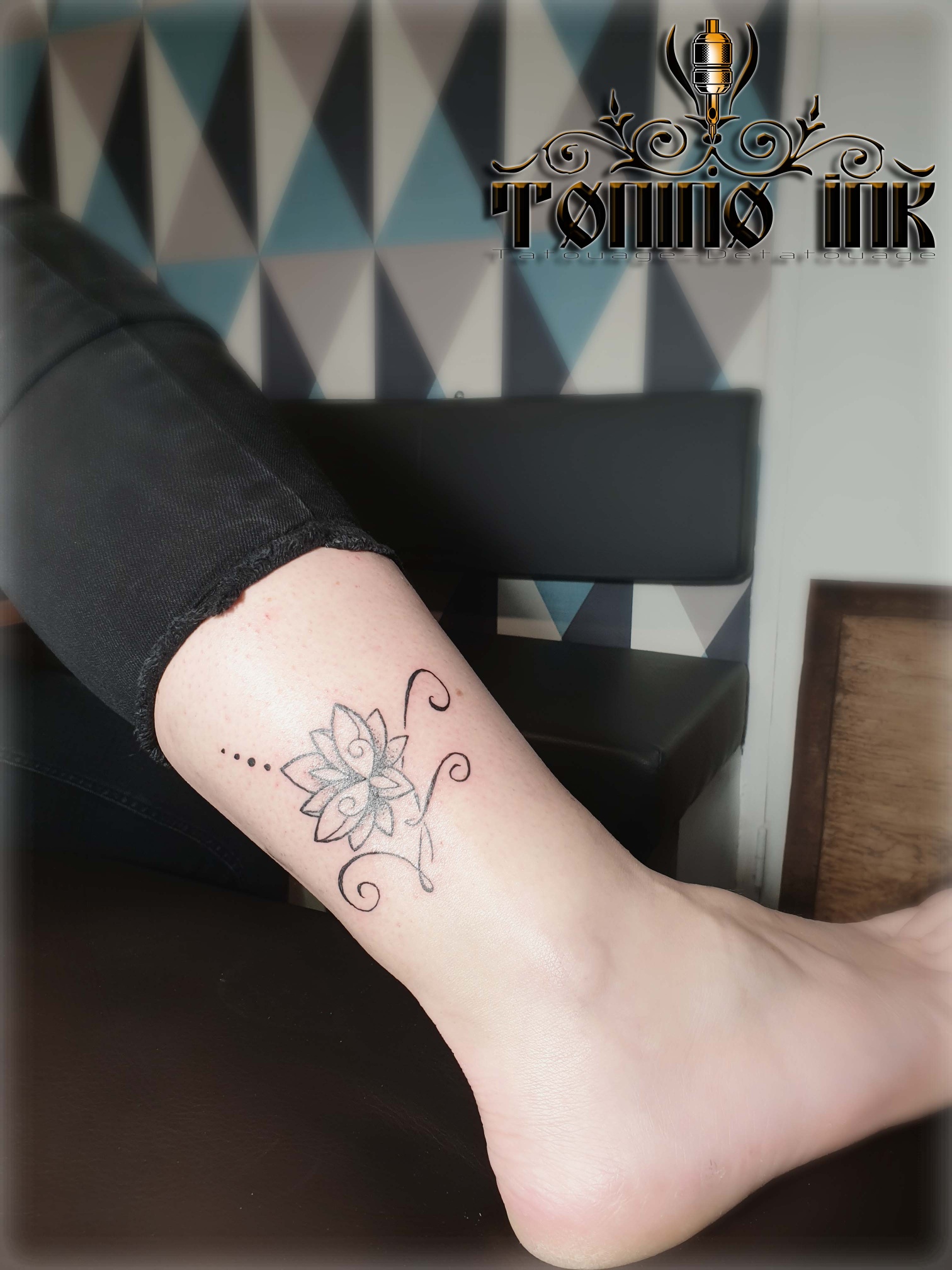 Tatouage Fleur De Lotus Cheville