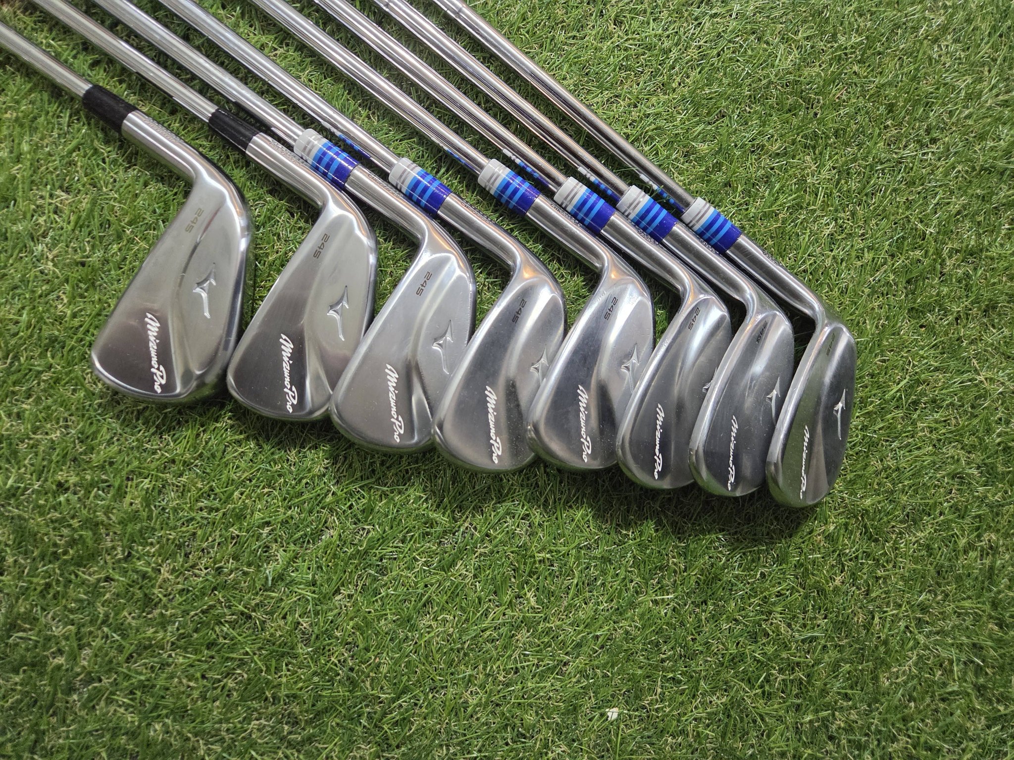 Mizuno Pro 245 golf clubs with KBS Tour Lite shafts