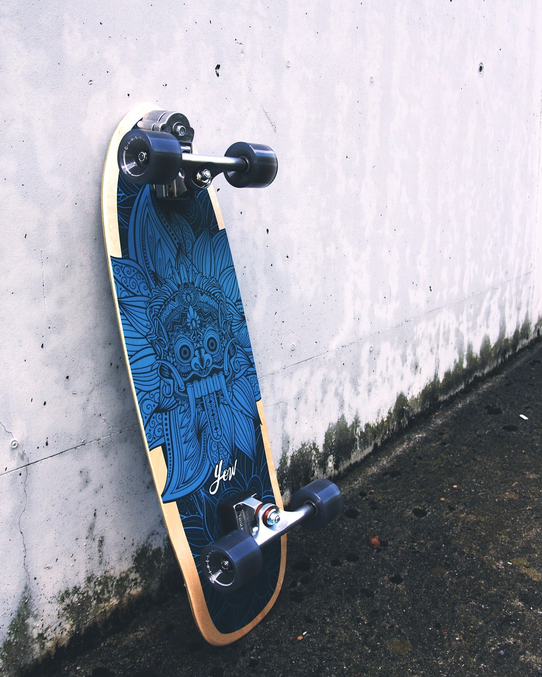 Board Review ~ Lakey Peak The Yow Lakey Peak surfskate is wide