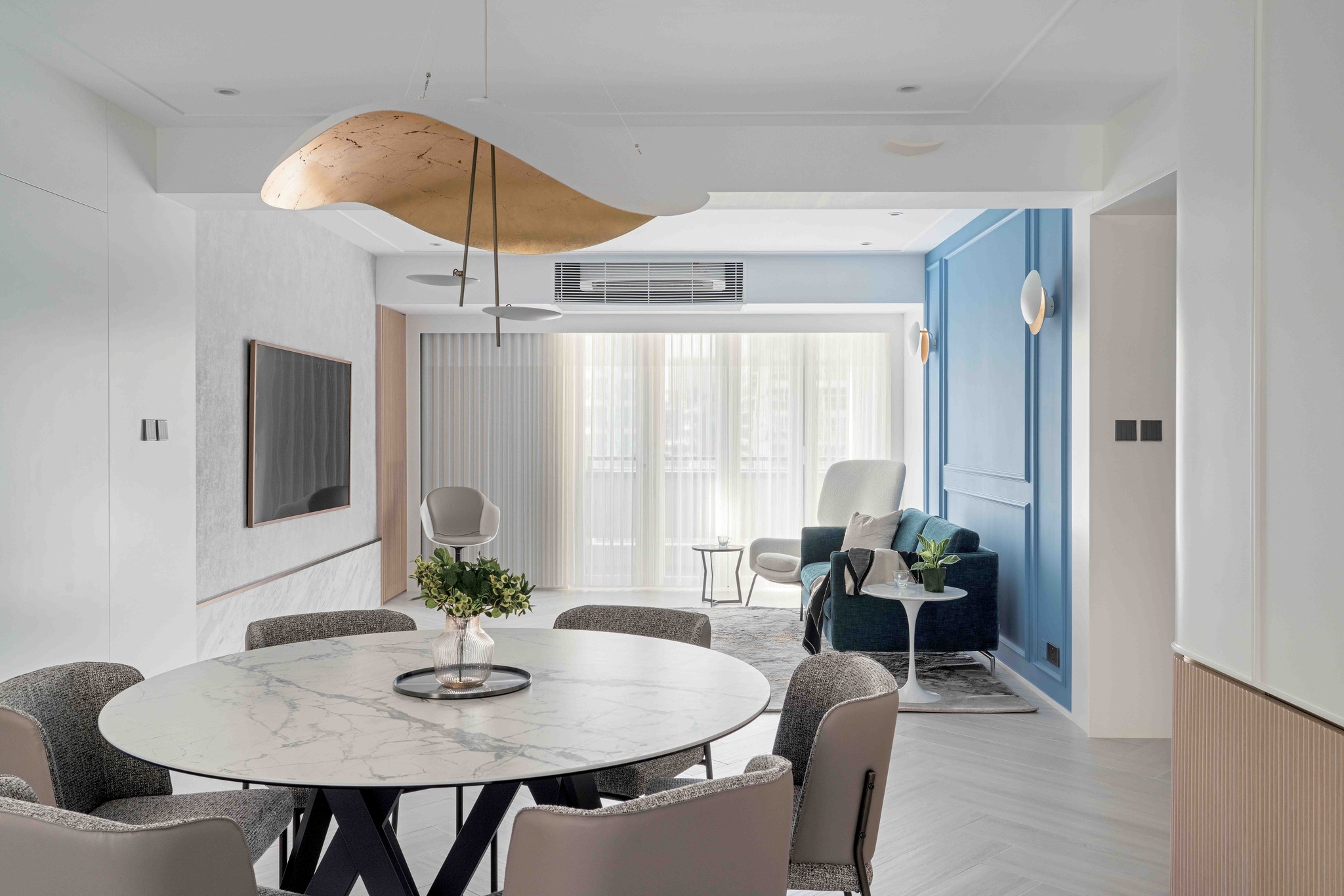 【藍白底蘊... - Modern Home Interior Designers 摩登家庭設計師專集