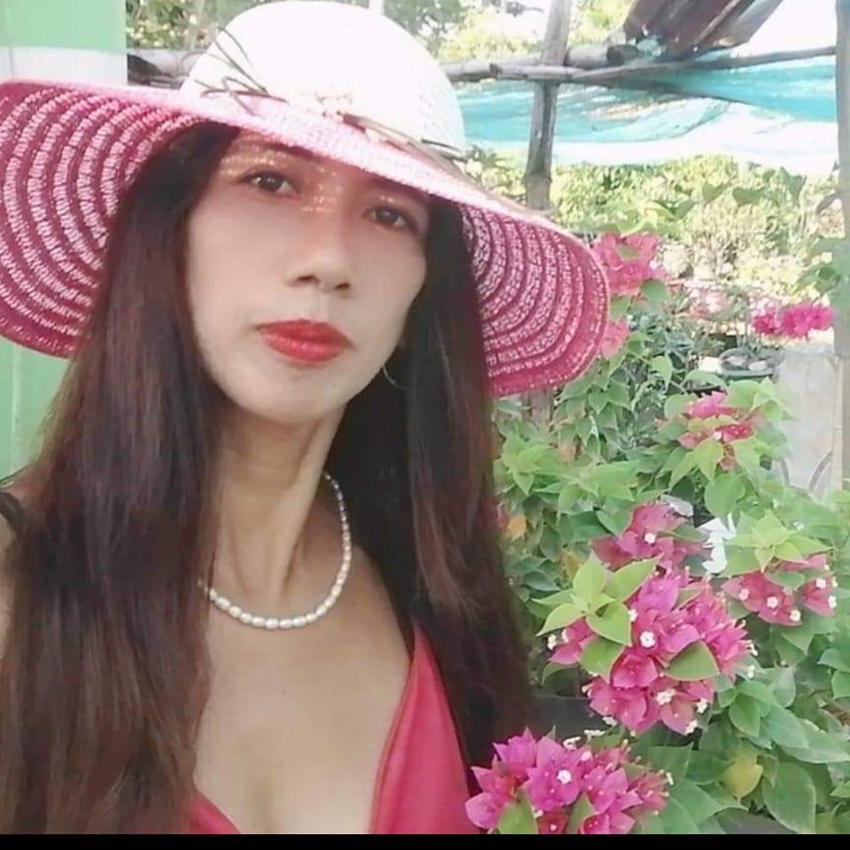 ELLE RIO's Garden Amulung