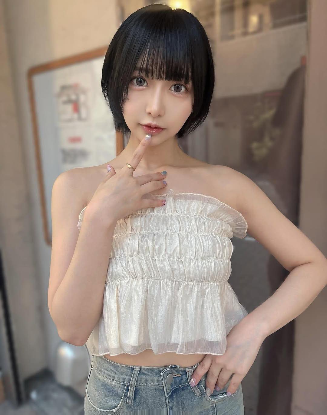Saori Pandaposting 🐼📢💜💛🌻-